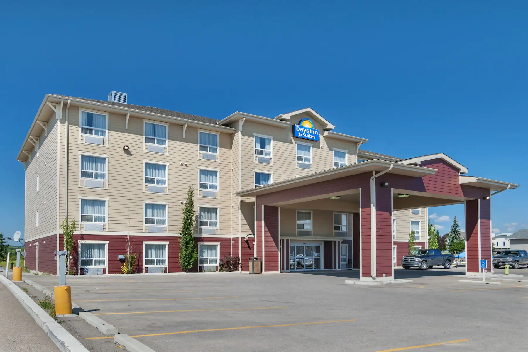 Days Inn & Suites by Wyndham Cochrane in Cochrane