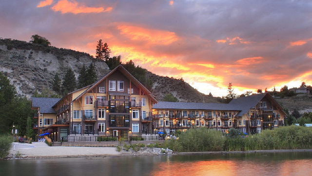 Summerland Waterfront Resort Hotel in Summerland