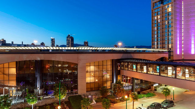 Delta Hotels Burnaby Conference Centre in Burnaby