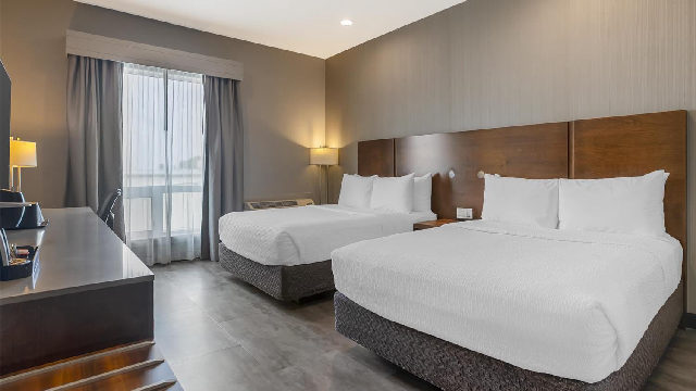 Best Western Plus East Side in Saskatoon