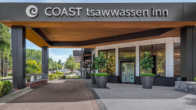 Coast Tsawwassen Inn in Delta