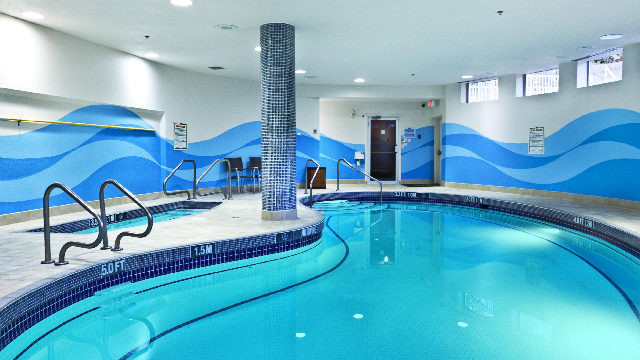 Holiday Inn Express & Suites Langley in Langley