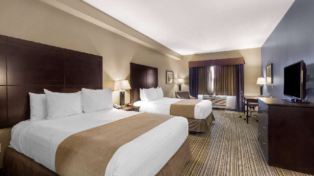 Best Western Plus Fort Saskatchewan Inn & Suites in Fort Saskatchewan